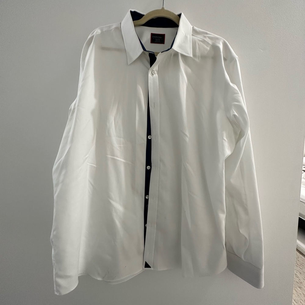 Men’s UNTUCKit White Button Down with Blue Detail